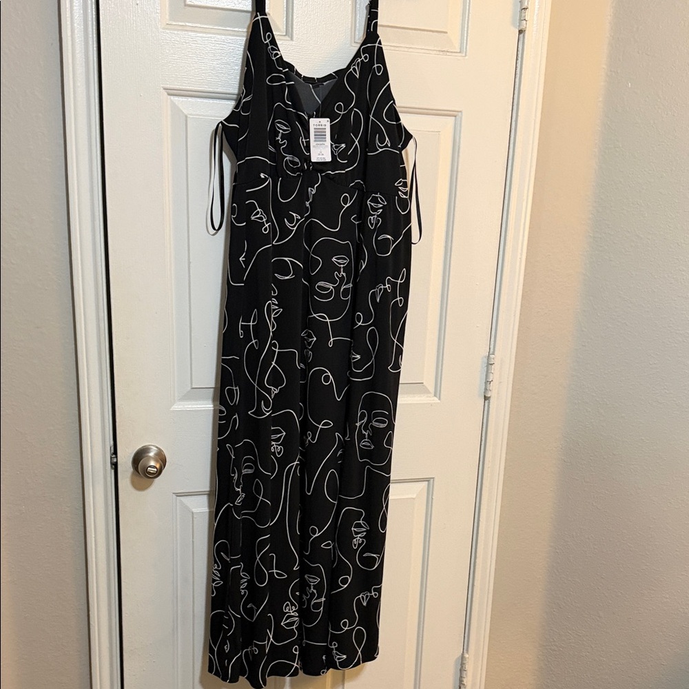 torrid Black Maxi Dress with White Abstract Line Art